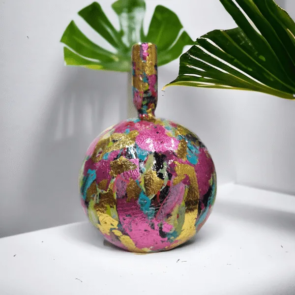 Kleine handbeschilderde kunstvaas Tiny Beauties – multicolor design Izartshop