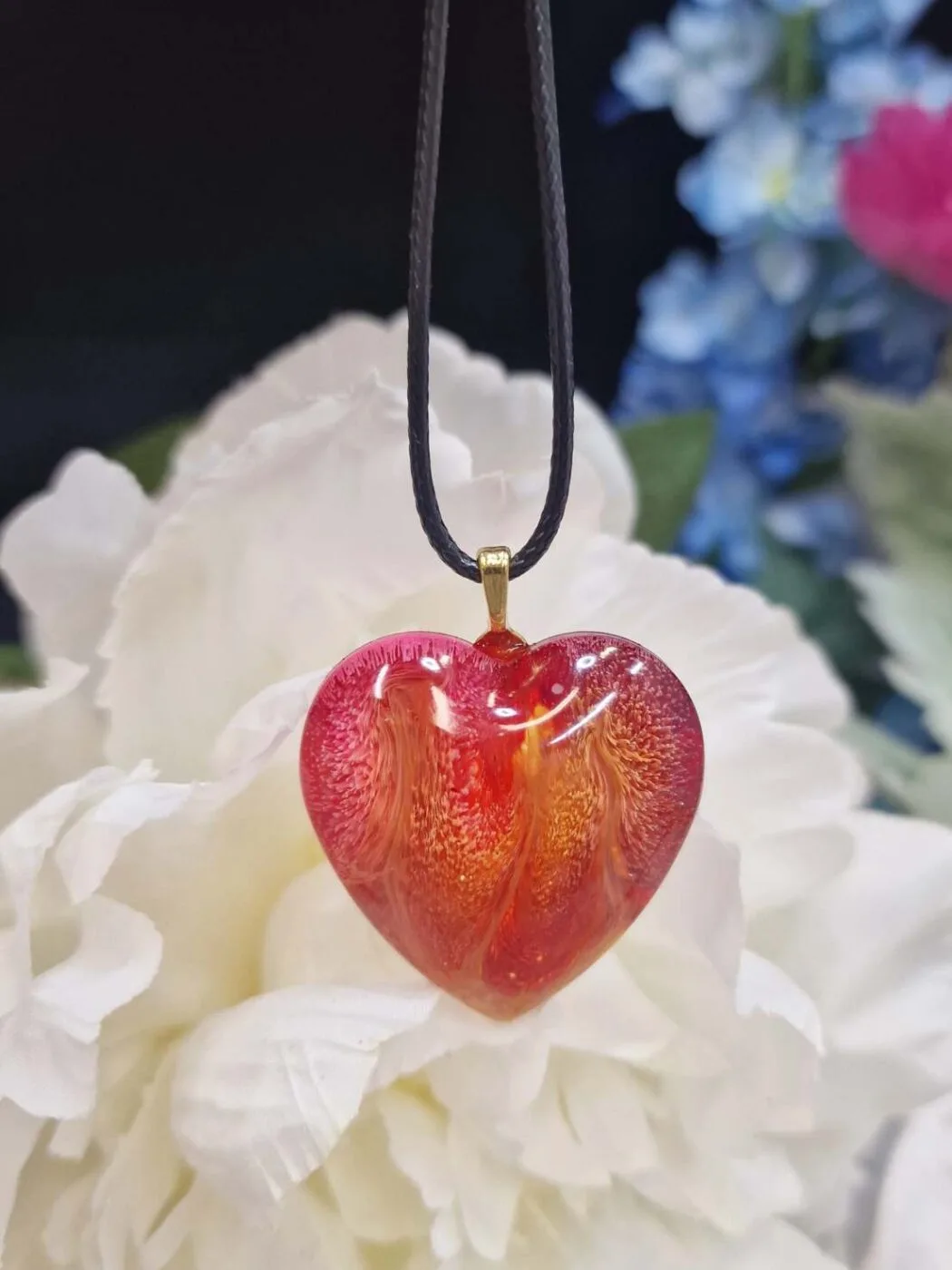 handgemaakte resin hart, unieke hals hanger izartshop izartshop hart hangers