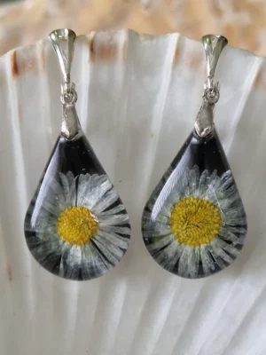 Izartshop sieraden, handgemaakt, resin met gedroogde bloemen, oobellen