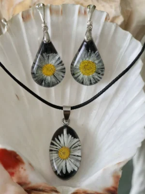 izartshop Handgemaakte Zwart en Wit Resin met Madeliefjes