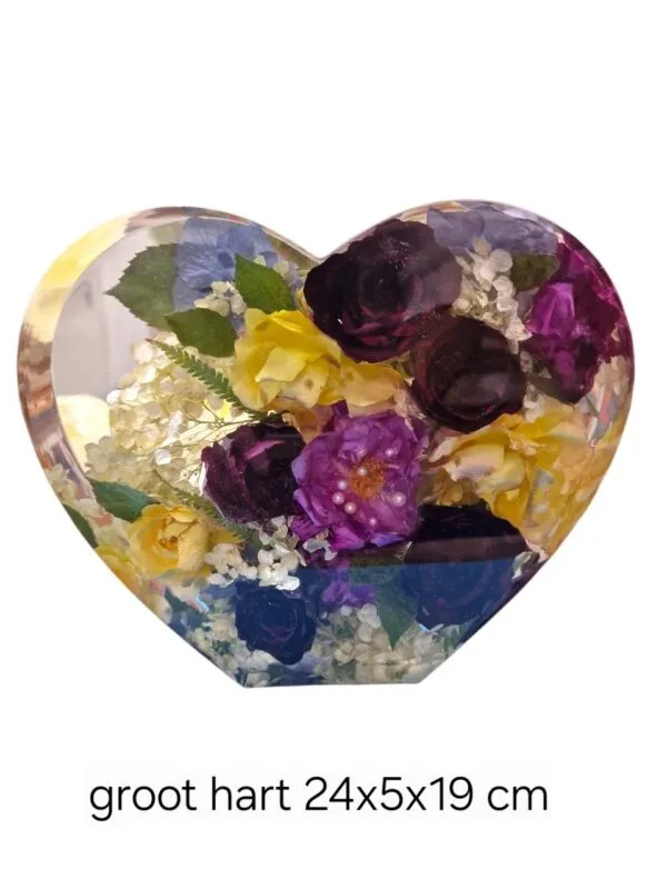 IzArtShop bloemen in hars, handgemaakte epoxy herinnerings hart met gedroogde bloemen. resin op bestelling grote hart