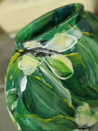 Handbeschilderd klein groen glazen, kunst vaas