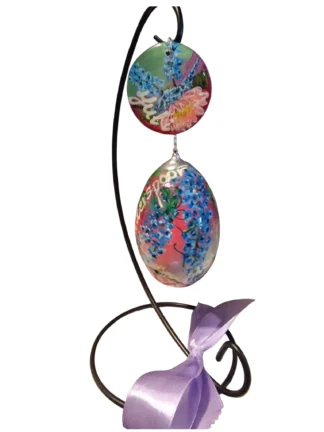 handbeschilderd ganzen ei, levensbloem juli, ridderspoor, geboorte cadeau